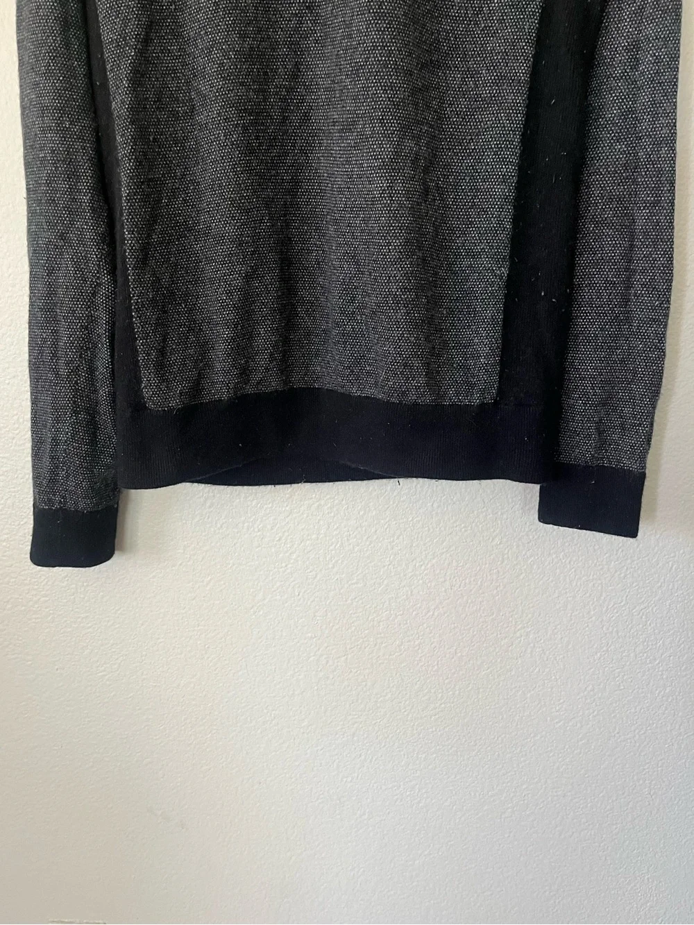 Vince Wool & Cashmere Gray and Black Crewneck Hoodie Sweater Mens Size M
